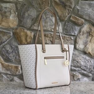 Michael Kors Carine Large Shoulder Bag